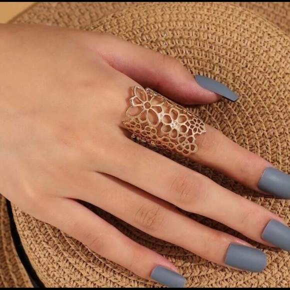 LLK Jewelry - Gold hollow cuff ring